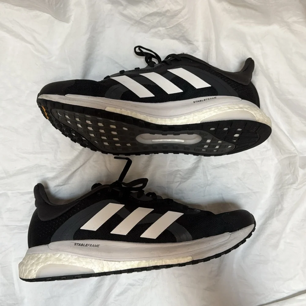 Women’s Adidas Black and White Sneakers Solar Glide ST. Size 9.5 - Picture 11 of 13